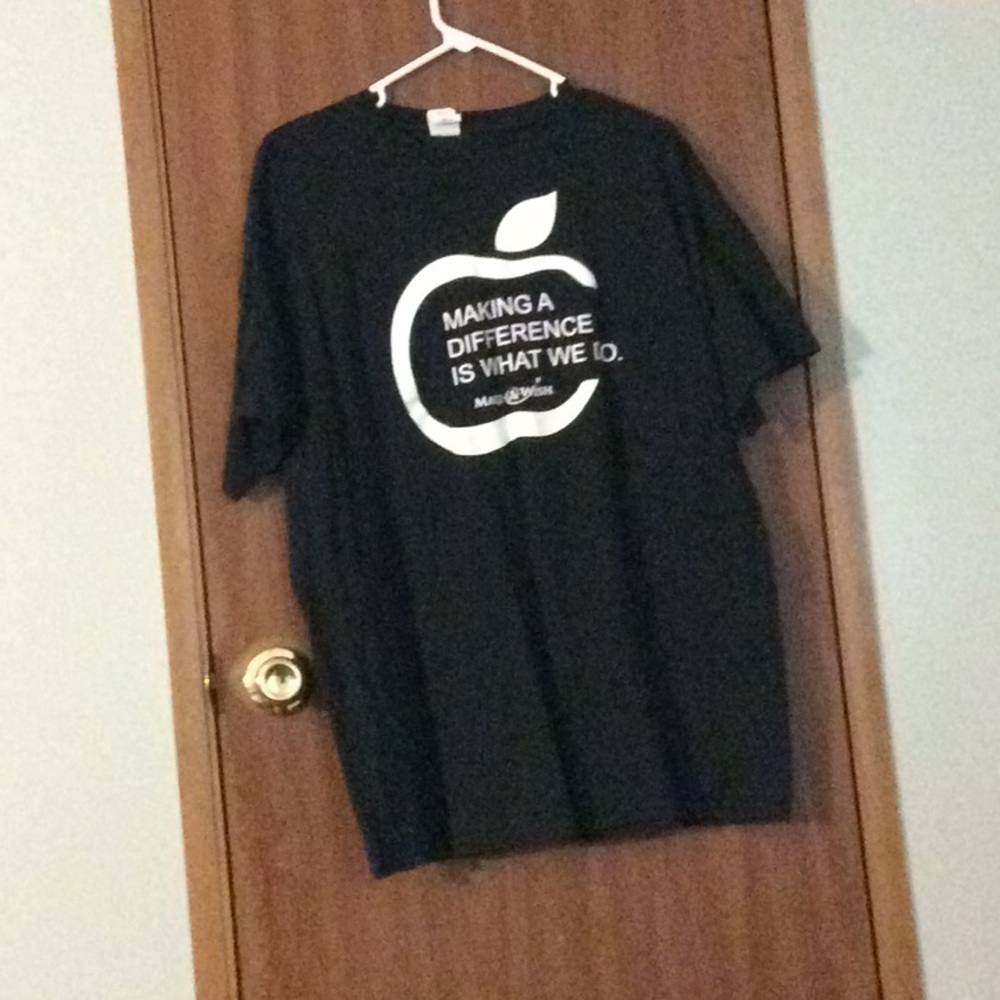 Gildan Tee